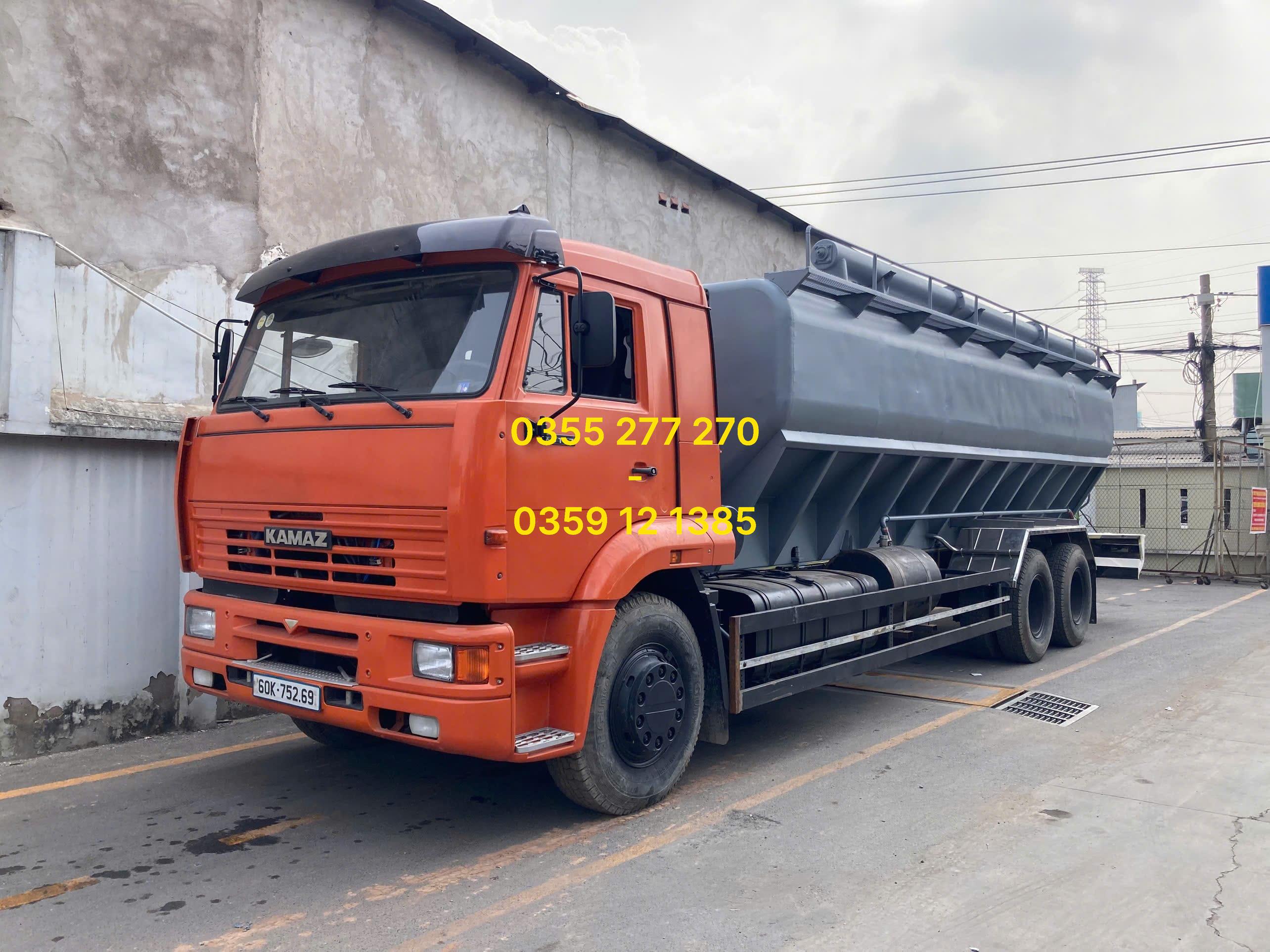 xe bồn chở cám HCM