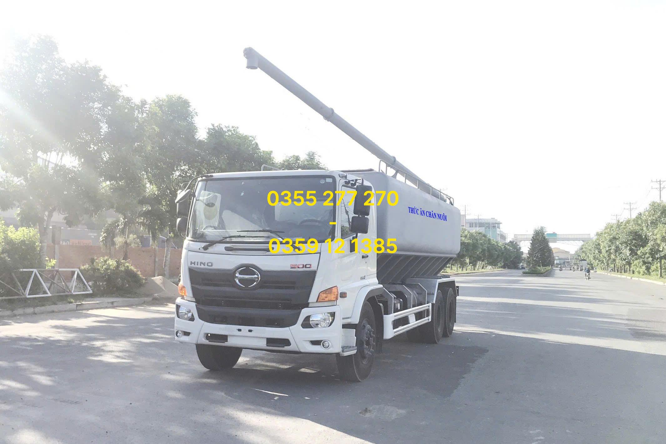 xe bồn chở cám HCM